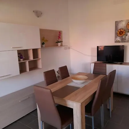 Beautiful 2 Bedroom Vacation *