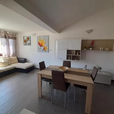 Beautiful 2 Bedroom Vacation * 로초라이